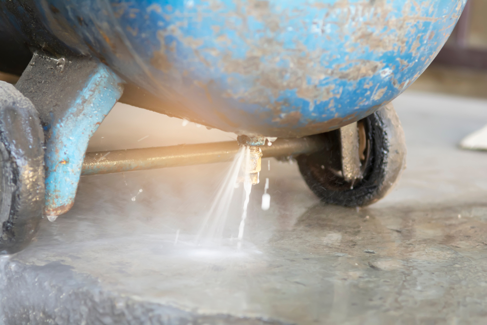 air compressor condensation in winter